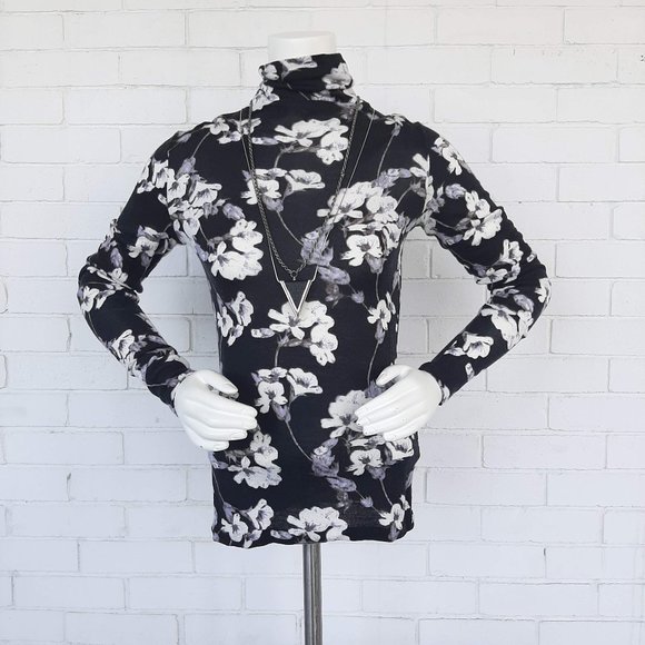 🌸Floral Lightweight Wool-Blend Turtleneck - Picture 4 of 9